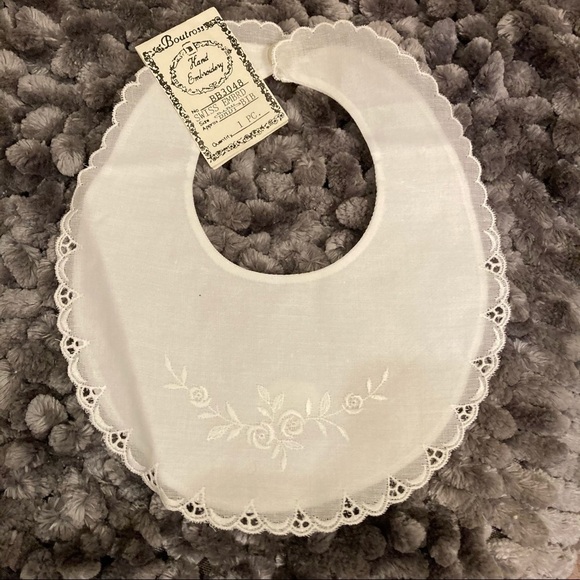 Boutross Hand Embroidered Baby Bib - Picture 1 of 3